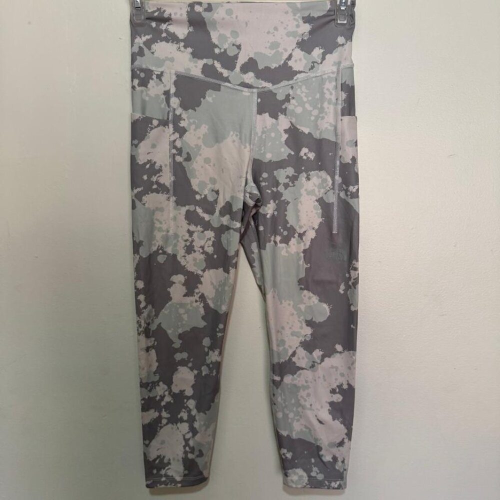 The North Face Women's Motivation High-Rise Crop Leggings Style NF0A539B03ZMREG - Picture 3 of 12